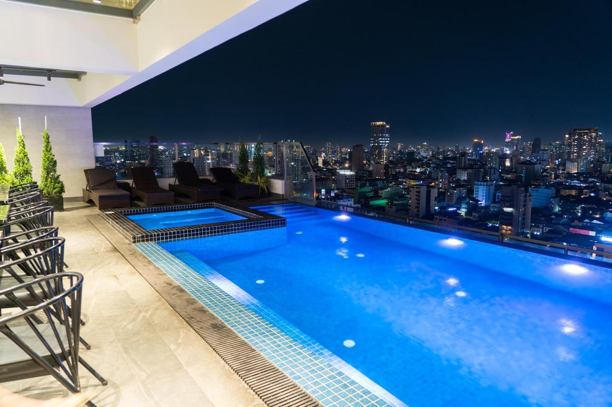 Parc21 Luxury Boutique Hotel بنوم بنه المظهر الخارجي الصورة