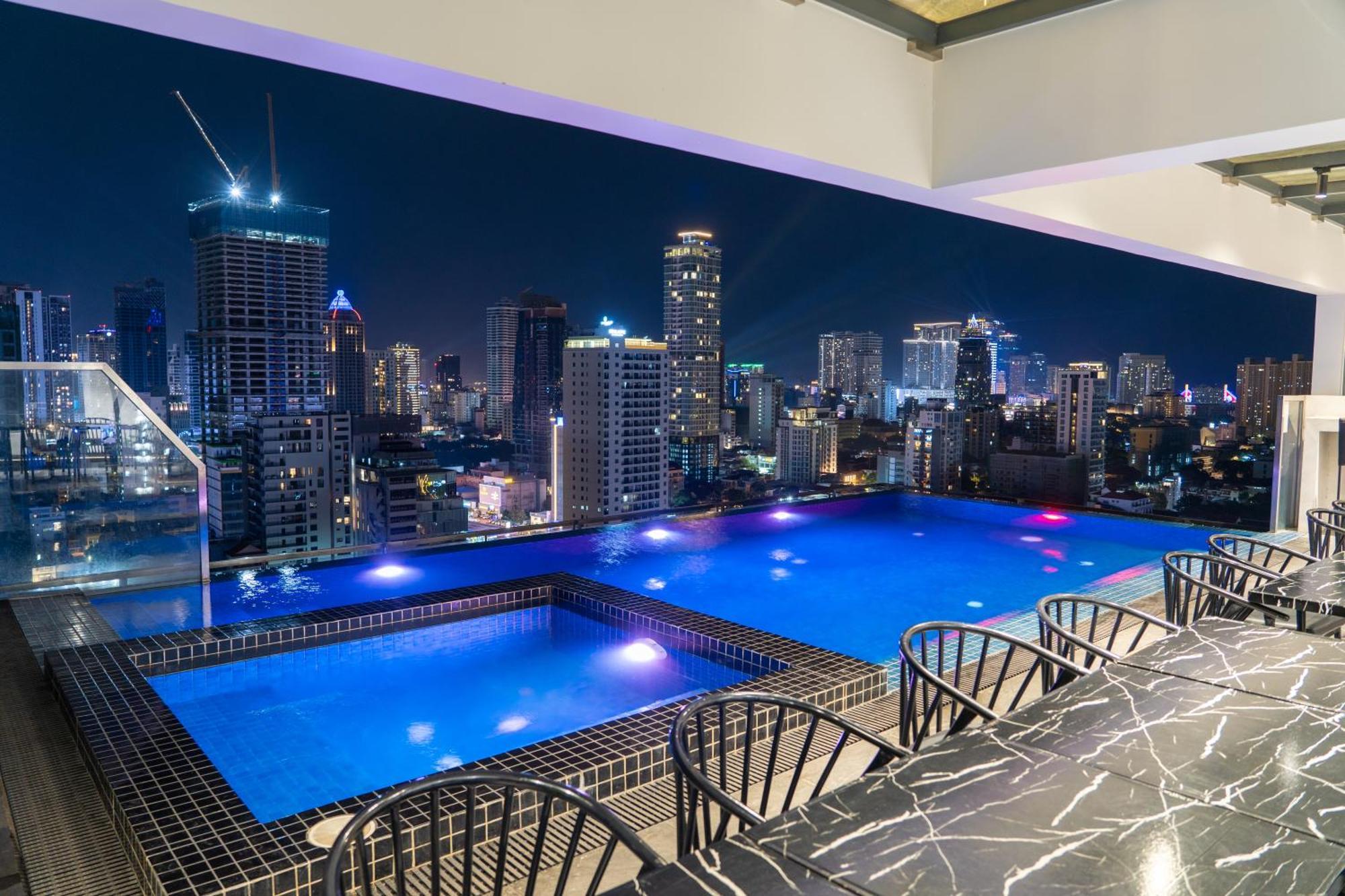 Parc21 Luxury Boutique Hotel بنوم بنه المظهر الخارجي الصورة