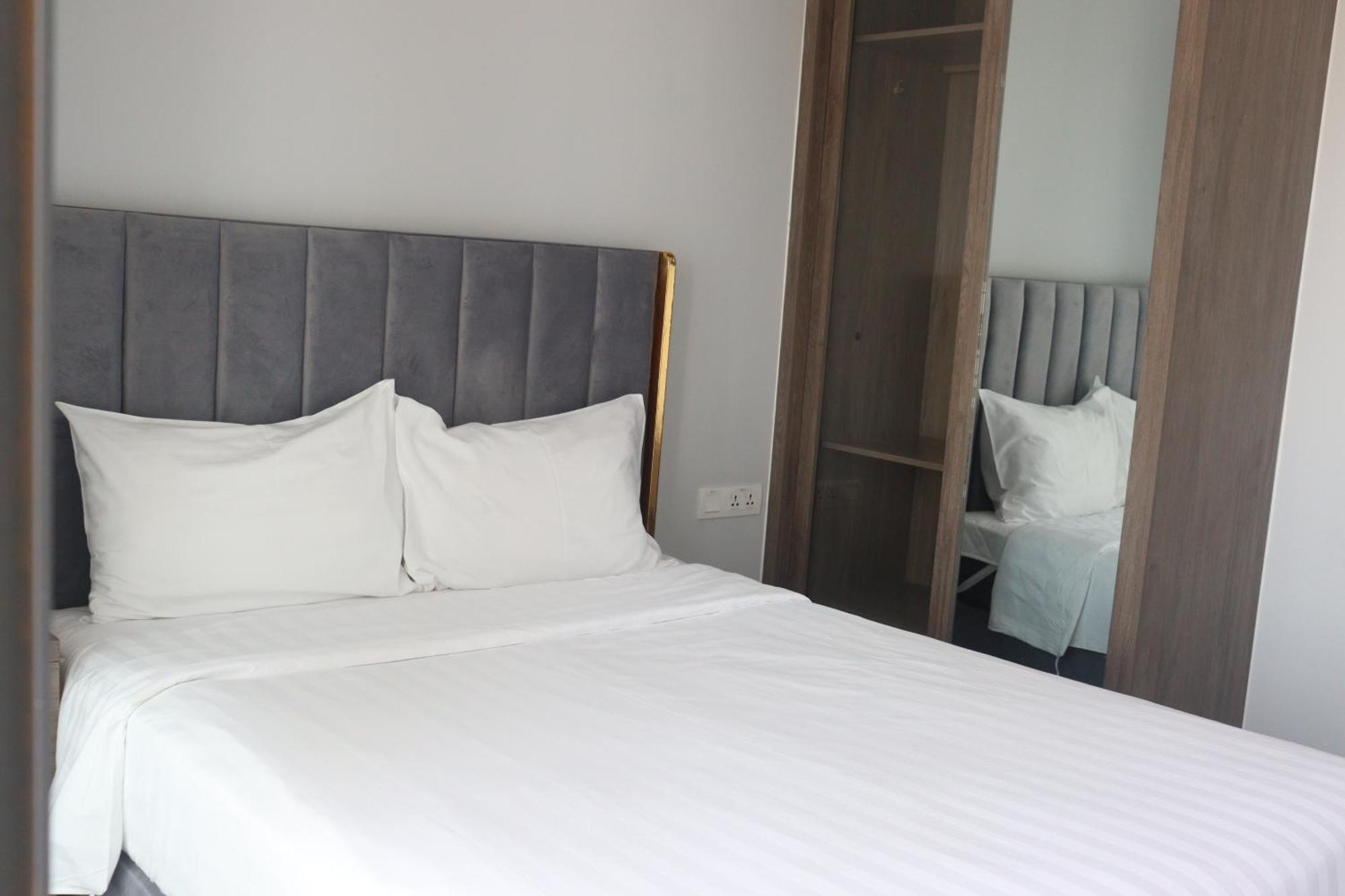 Parc21 Luxury Boutique Hotel بنوم بنه المظهر الخارجي الصورة