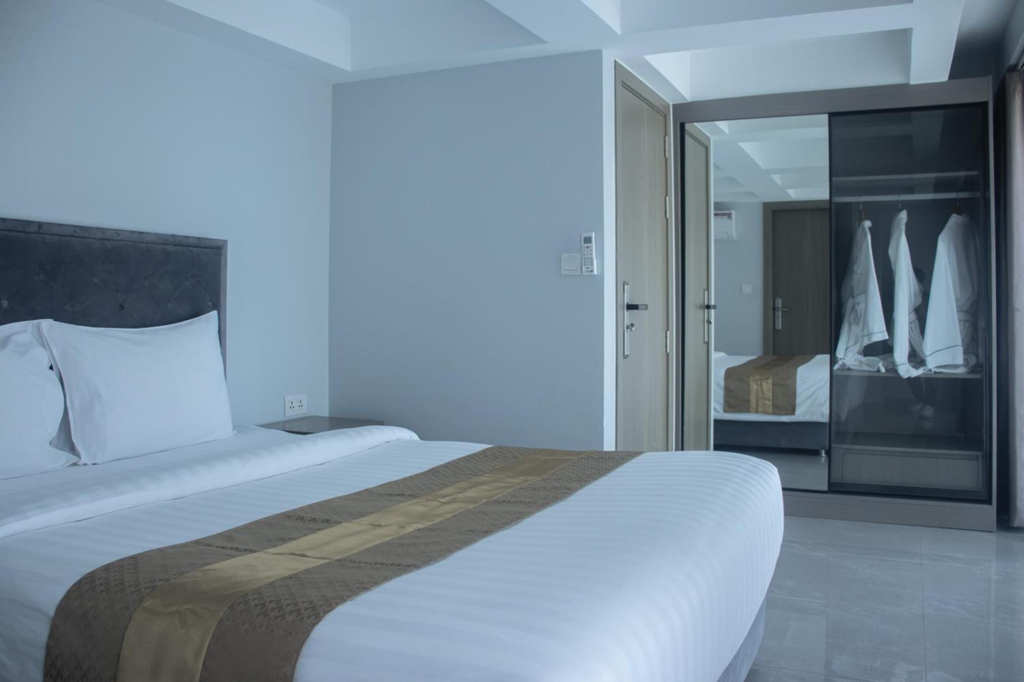 Parc21 Luxury Boutique Hotel بنوم بنه المظهر الخارجي الصورة