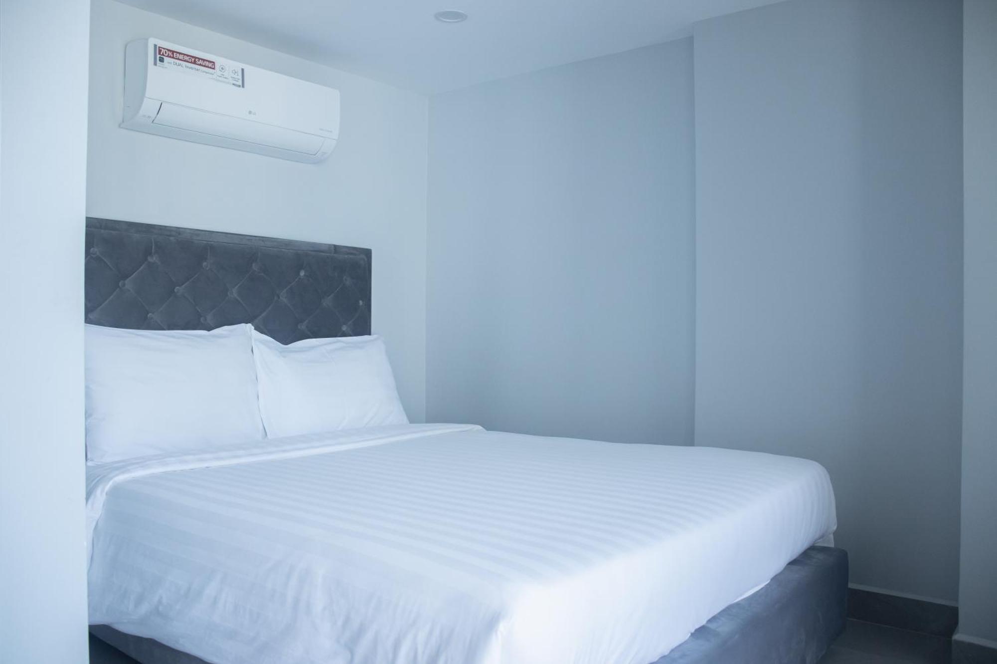 Parc21 Luxury Boutique Hotel بنوم بنه المظهر الخارجي الصورة